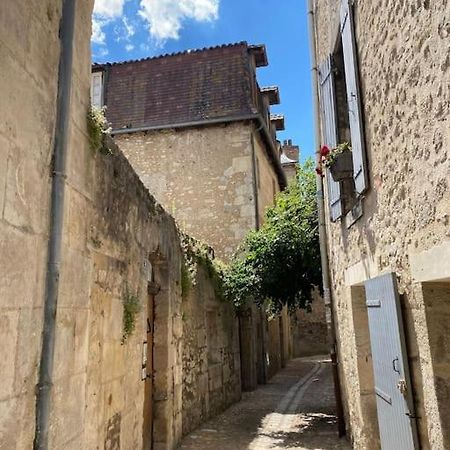 T2 Parfaitement Situe Au Pied De La Cathedrale Apartamento Périgueux Exterior foto