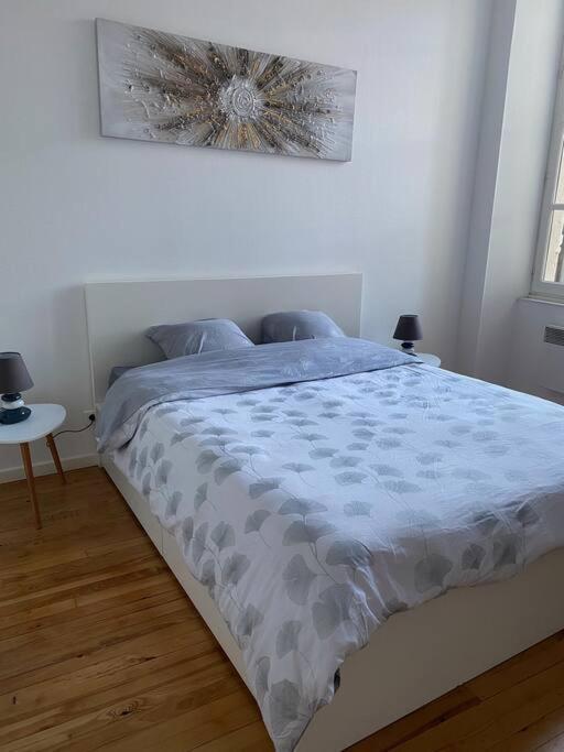 T2 Parfaitement Situe Au Pied De La Cathedrale Apartamento Périgueux Exterior foto